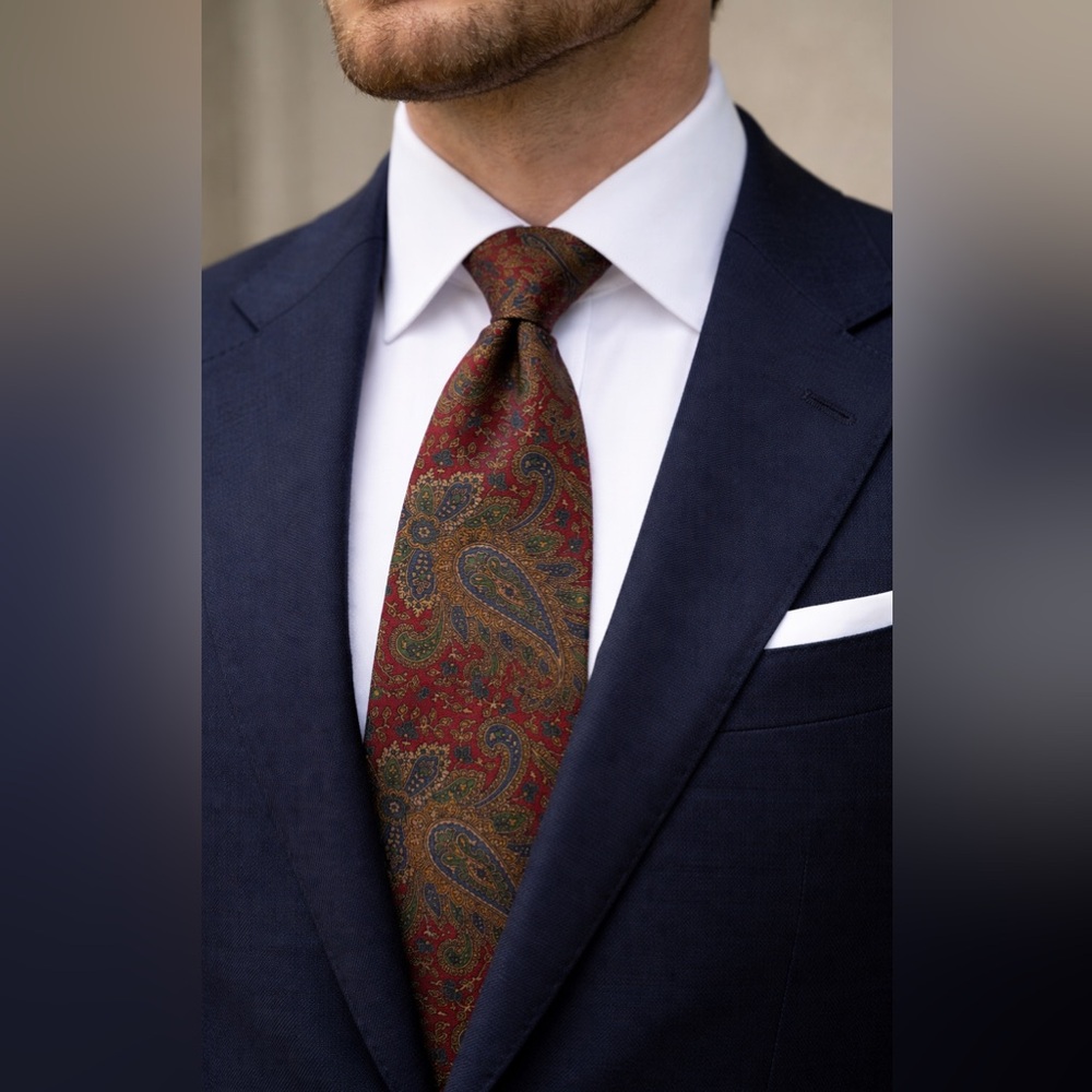 Bullock & Jones Paisley Silk Tie Made in England Red Blue Green 56” EUC